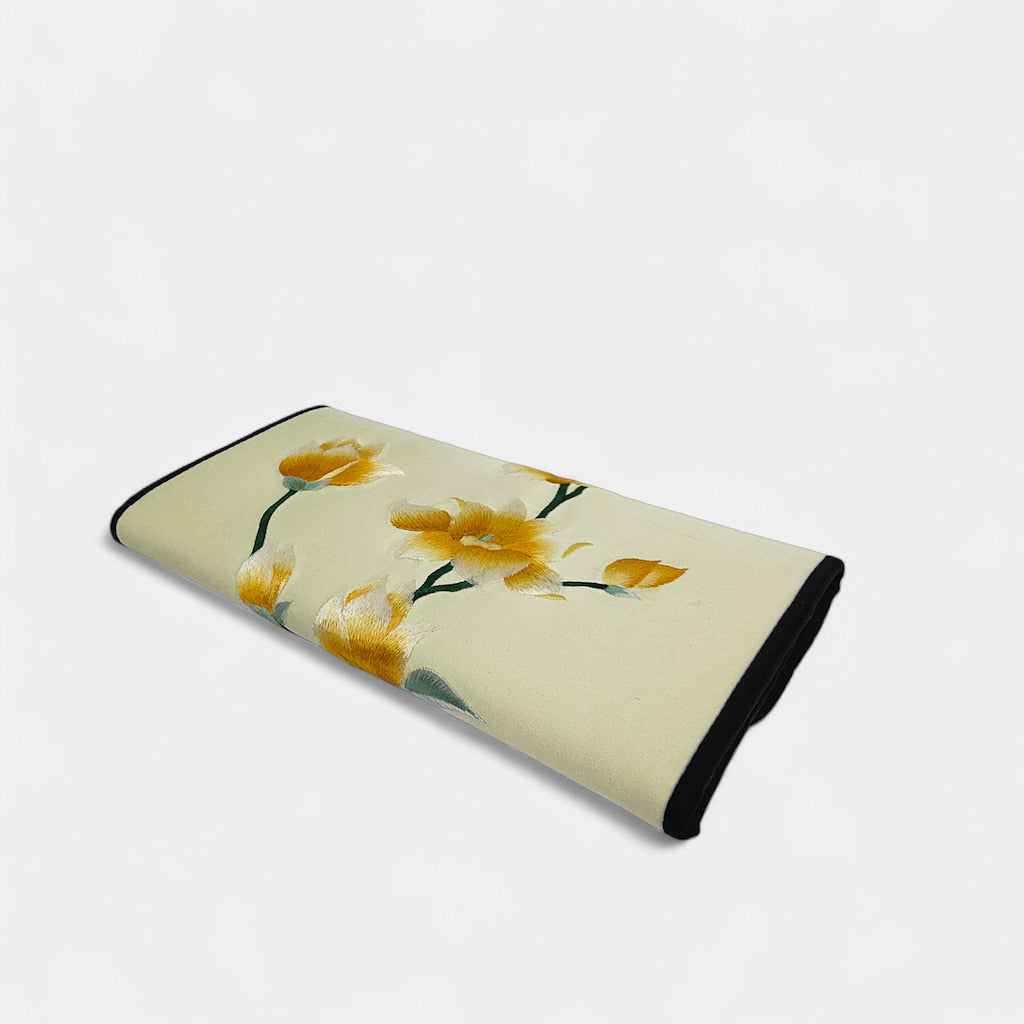 vintage-magnolia-silk-embroidered-purse-back