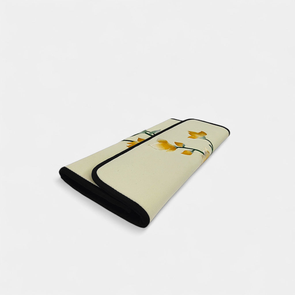 vintage-magnolia-silk-embroidered-purse-side