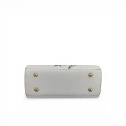 White Vintage Embroidered Peony Frame Clutch Bag with Tassel