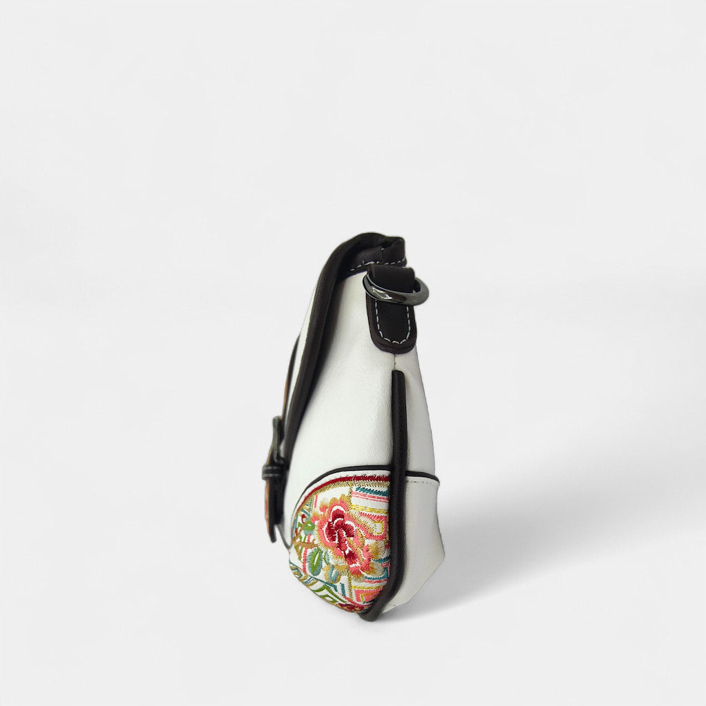 white-vintage-floral-embroidered-crossbody-bag-PU-leather-right